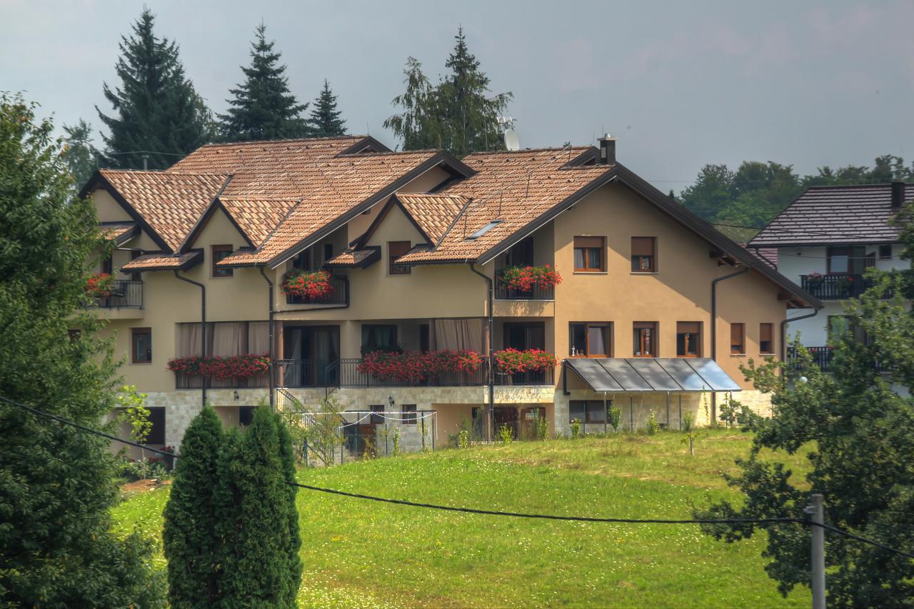 Zrinka House Hotel Грабовац Екстериор снимка
